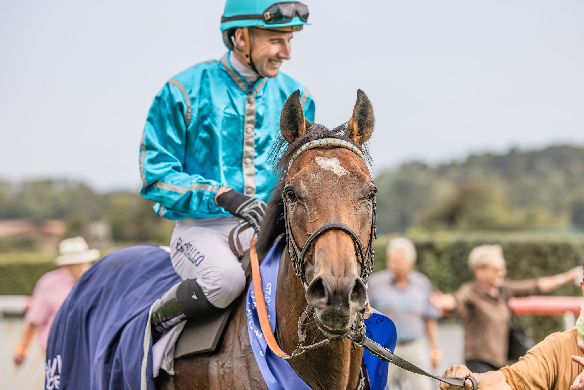 Grand Prix Range Rover Jockey Club