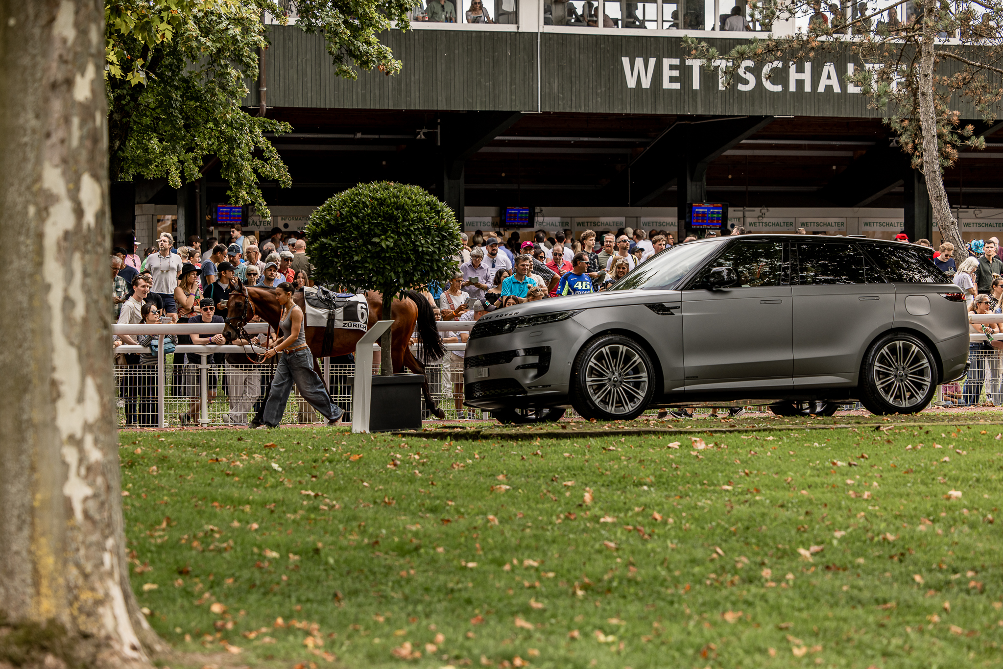 Rückschau auf den RANGE ROVER - JOCKEY CLUB Renntag